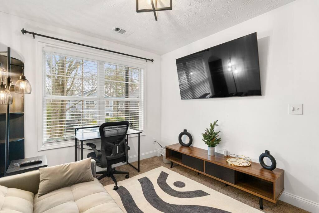 Modern 3Bd,2Ba Townhome Near Stadiums In Metro-Atl 亚特兰大 外观 照片